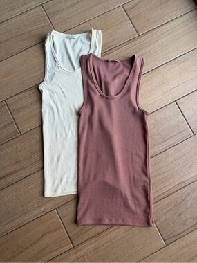 Zara 2 Tank Tops Set in Cream & Mauve Pink